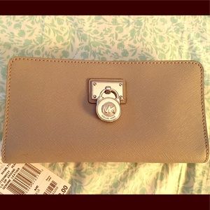 Michael Kors wallet
